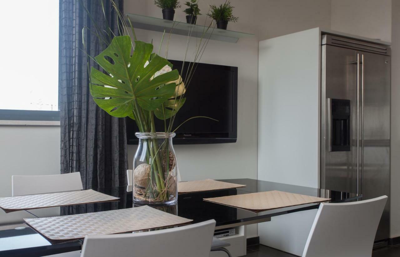 Апартаменты Luxury Penthouse 2 Bed Near Rothchild Тель-Авив Экстерьер фото