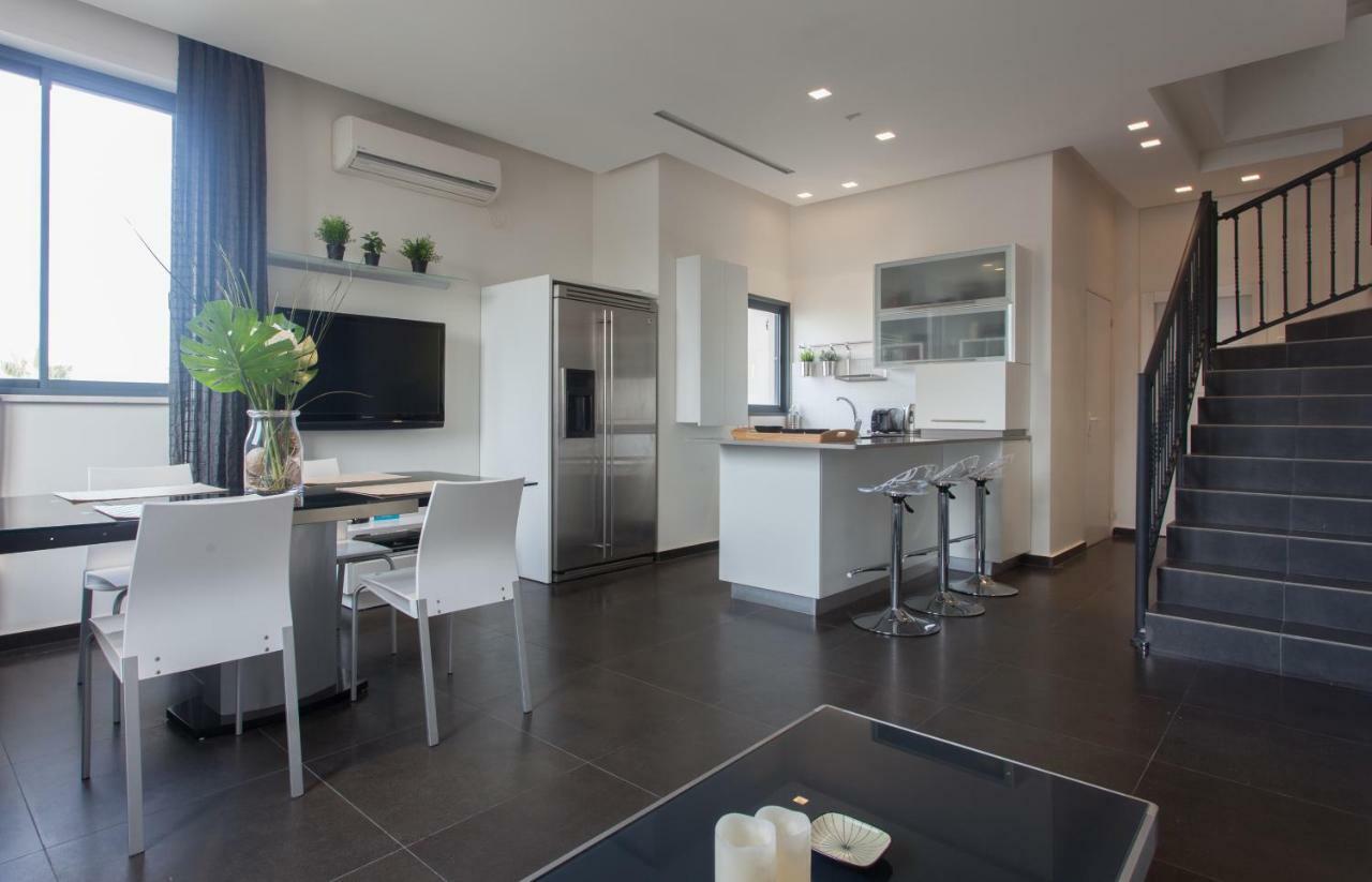 Апартаменты Luxury Penthouse 2 Bed Near Rothchild Тель-Авив Экстерьер фото
